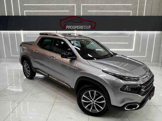 FIAT TORO 2.0 16V TURBO DIESEL VOLCANO 4WD AT9 FIAT TORO 2.0 16V TURBO DIESEL VOLCANO 4WD AT9